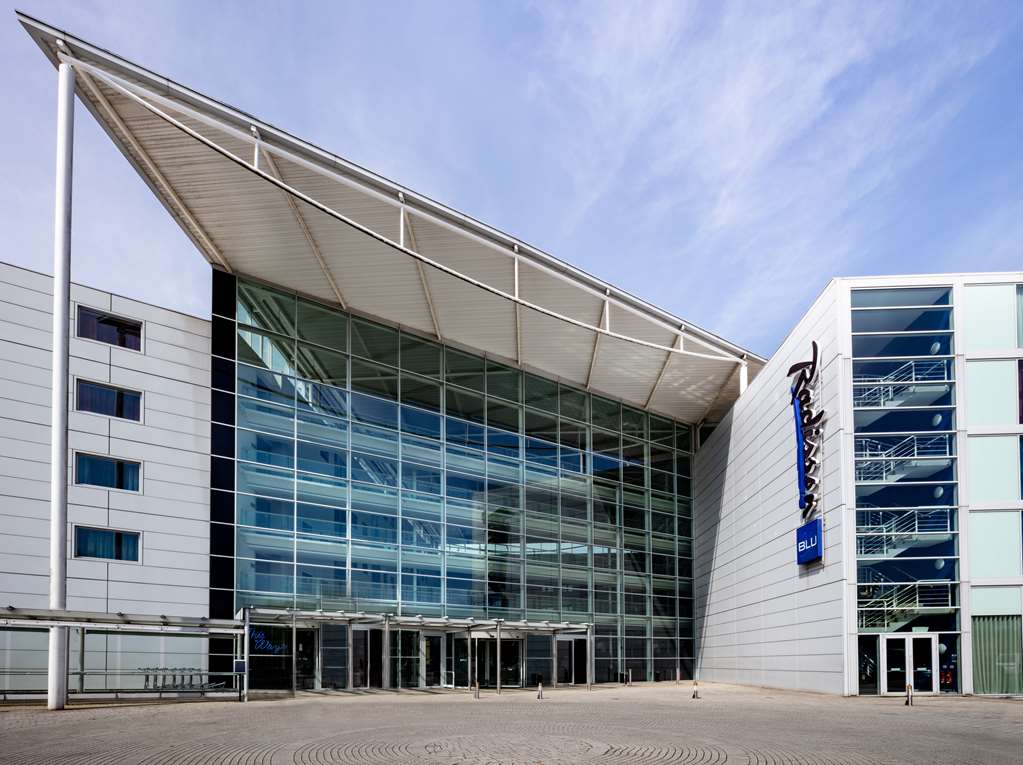 Radisson Blu Hotel, London Stansted Airport — 4
