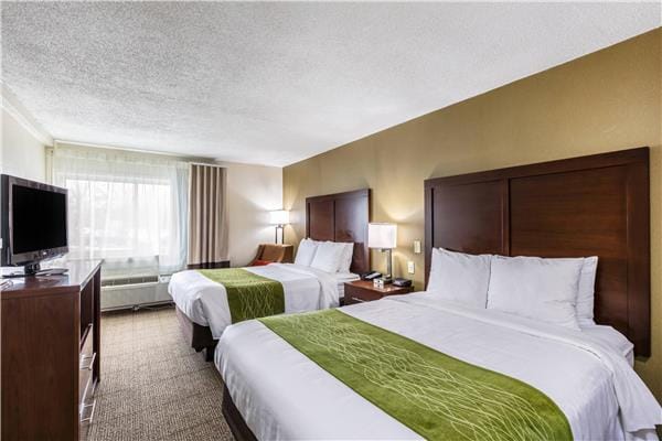 Comfort Inn Medford-Long Island — 2