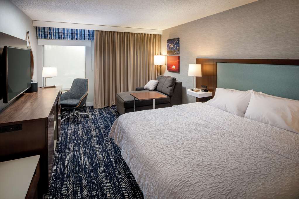 Hampton Inn Long Island/Commack — 2