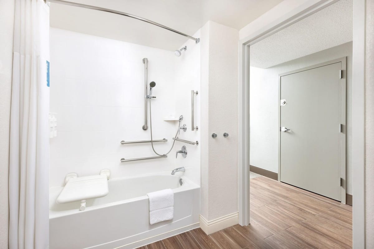 Hampton Inn Long Island/Islandia — 2
