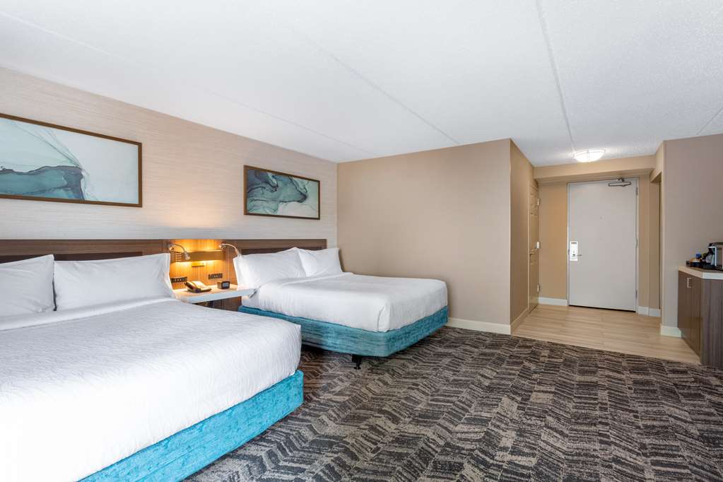 Hilton Garden Inn Islip/MacArthur Airport — 4