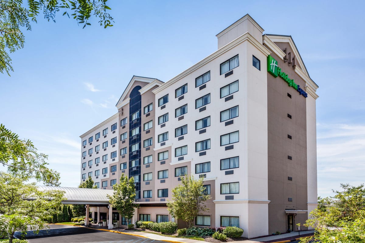 Holiday Inn Express Hauppauge-Long Island by IHG — 2