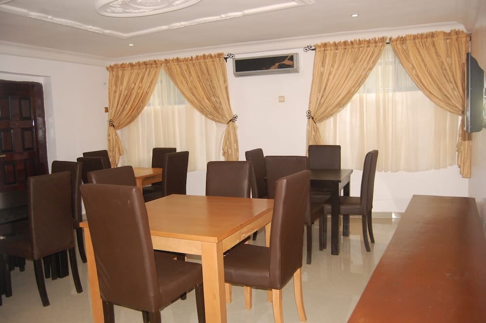 Ben Auto Guest House Idi Mangoro Lagos — 5