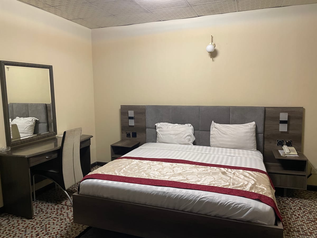 Bluelodge Hotel and Restaurant — 3