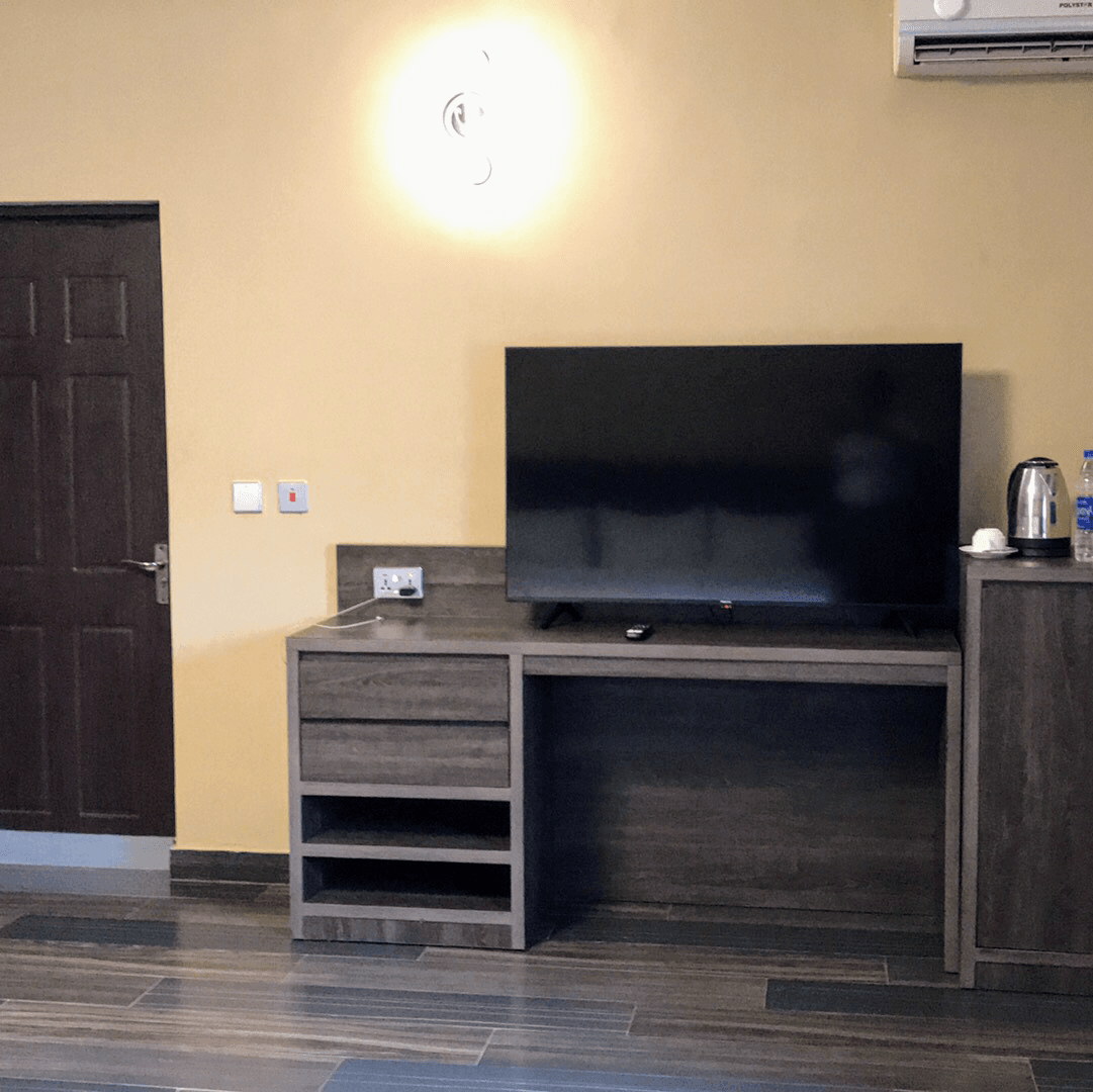 Bluelodge Hotel and Restaurant — 4