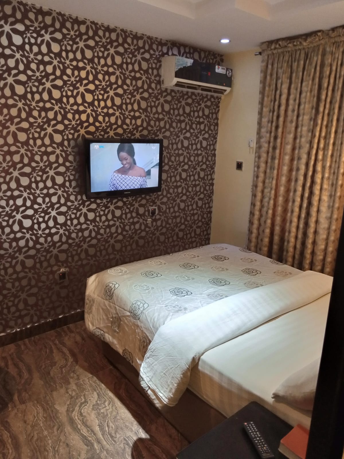 Hotel Ibis Royale — 4