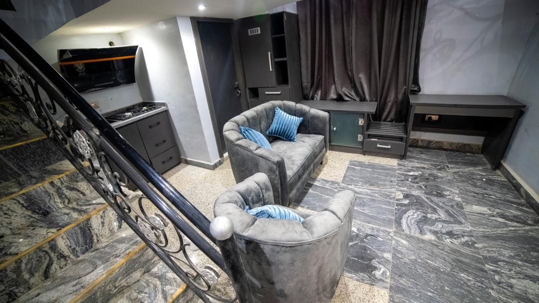 IKEJA AIRPORT VIEW APARTMENT HOTEL — 3