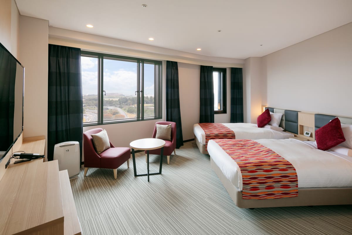 Hotel Mystays Premier Narita — 4