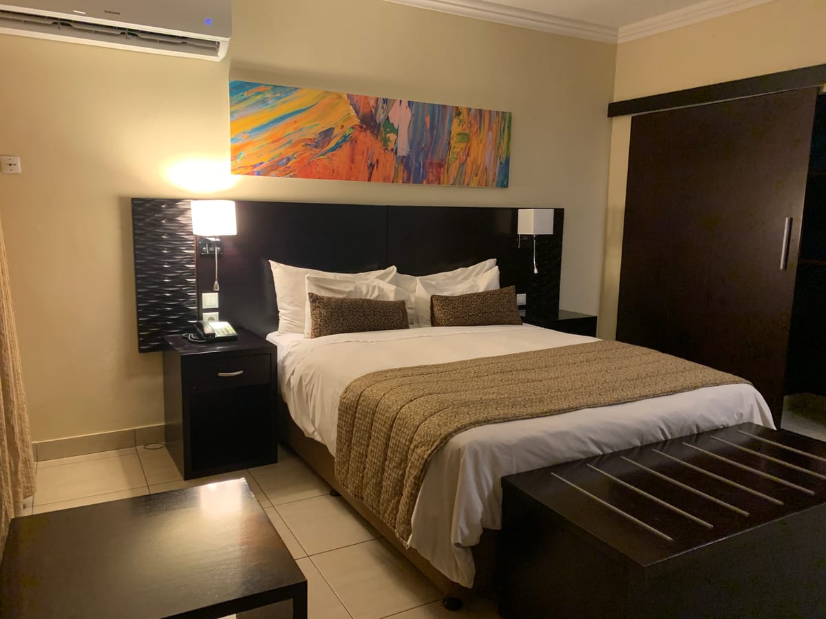 Hotel Royal — 1