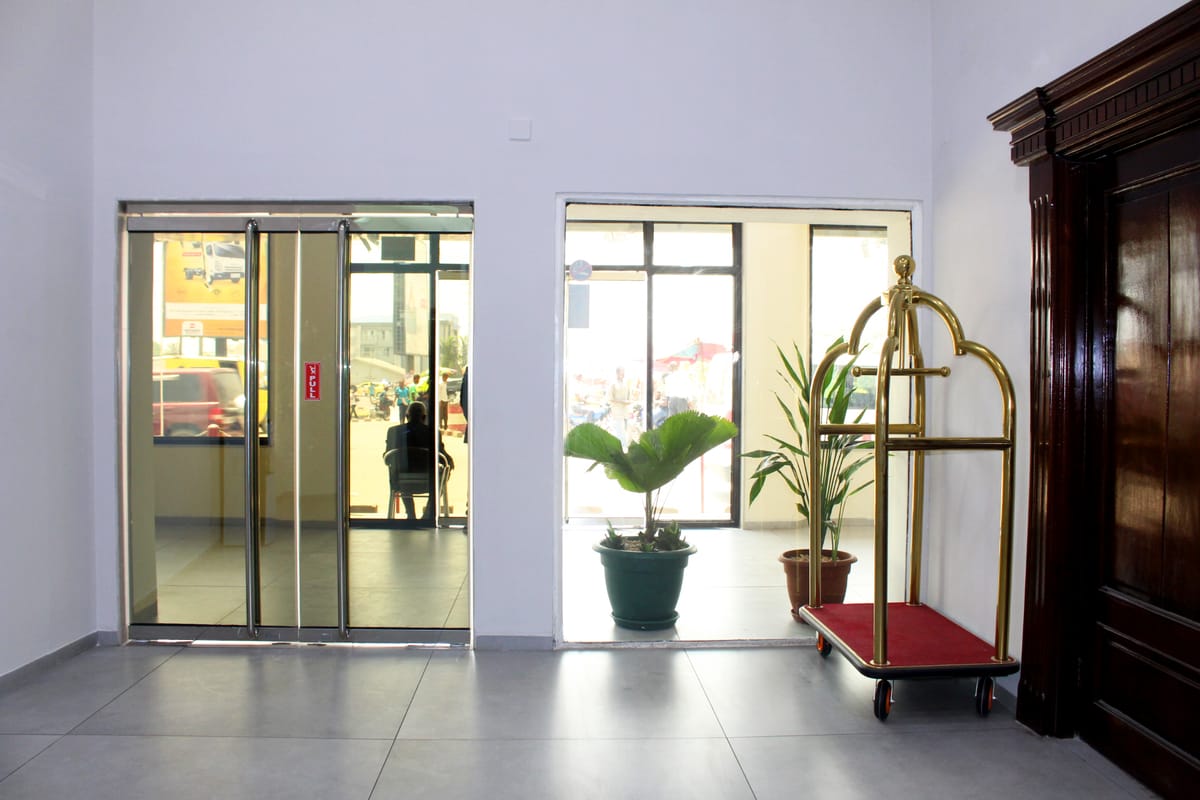 Ixoras Hotel — 3