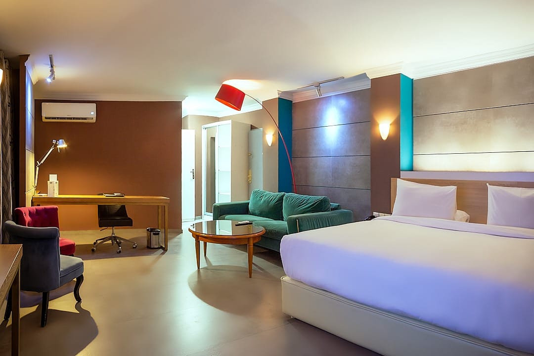 Leon Hotel — 1