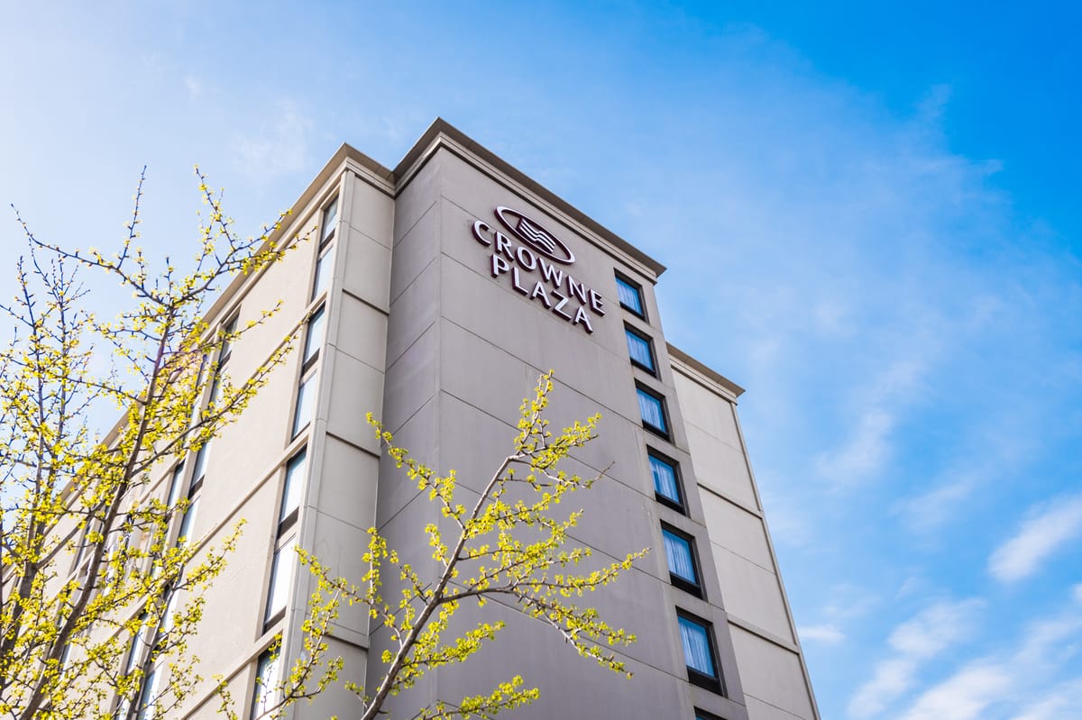 Crowne Plaza Newark Airport, an IHG Hotel — 2