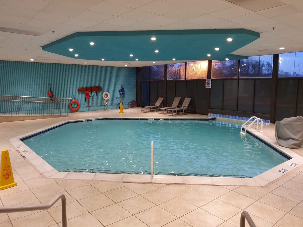 Crowne Plaza Newark Airport, an IHG Hotel — 3
