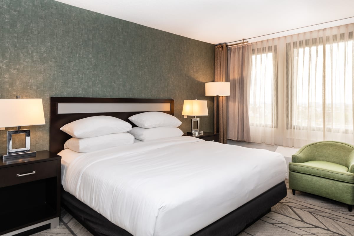 DoubleTree by Hilton Newark Penn Station — 2