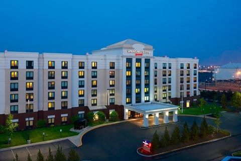 SpringHill Suites by Marriott Newark Liberty International Airport — 4