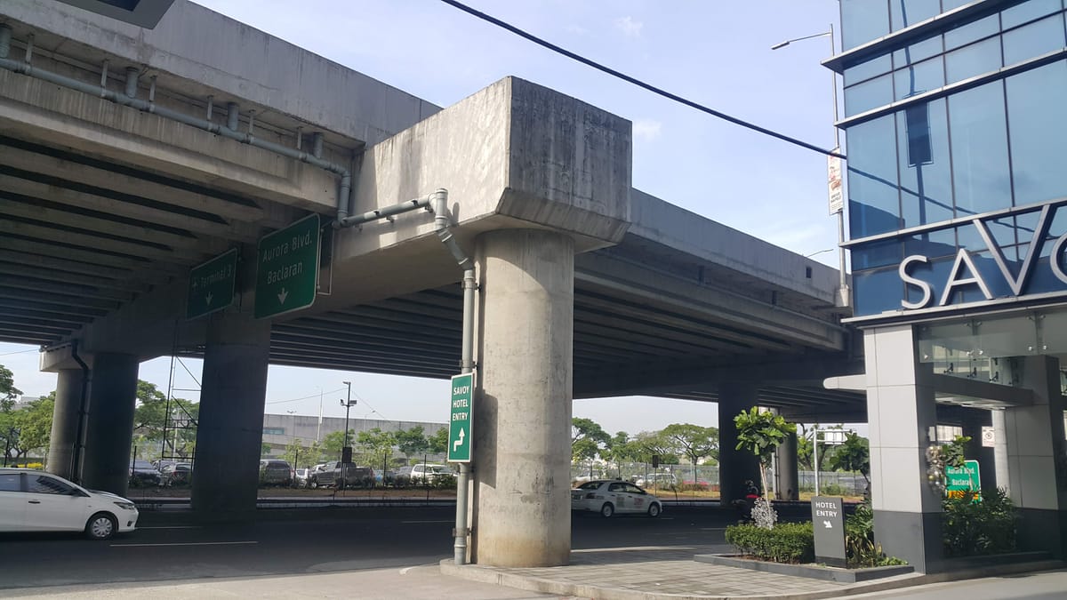 Condotel Walking distance to Airport ( Terminal 3) — 4