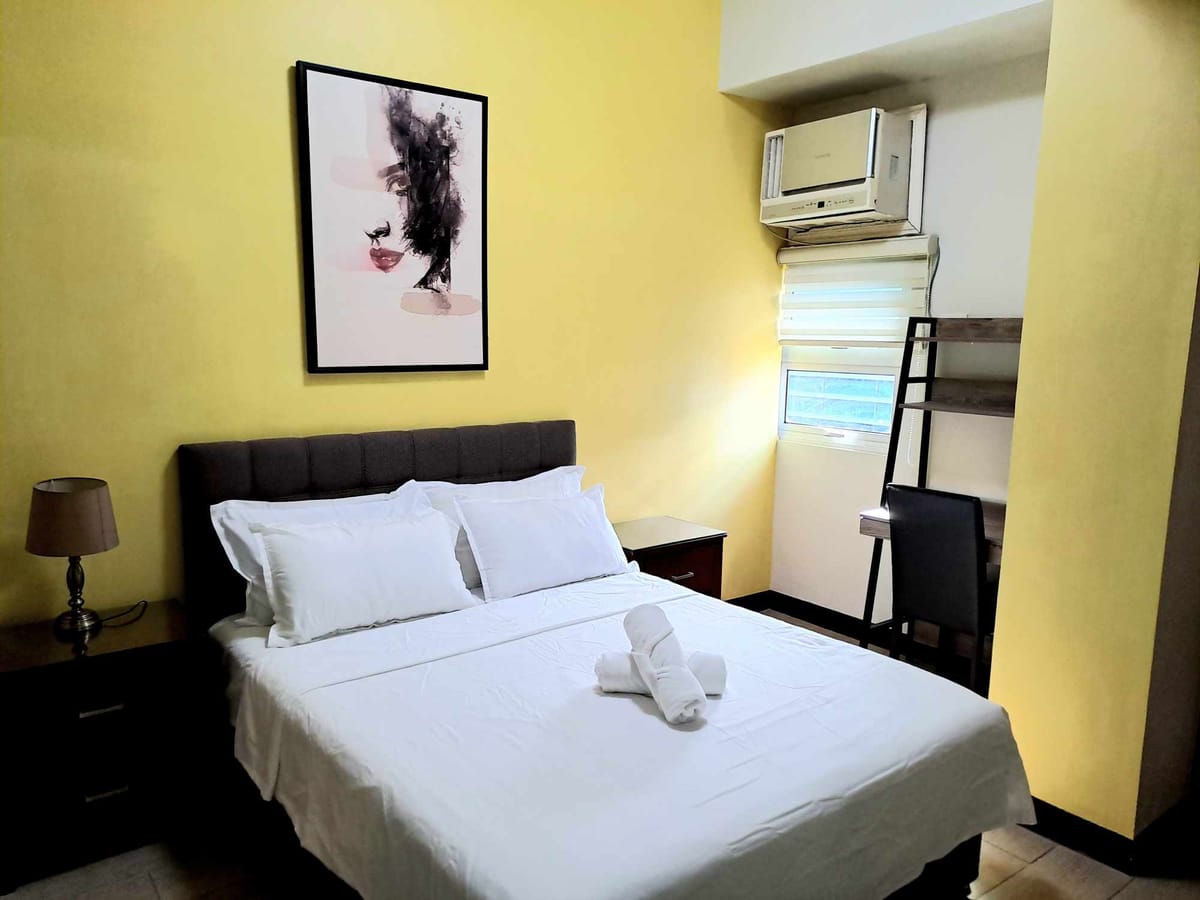 Evergreen Hotel — 2