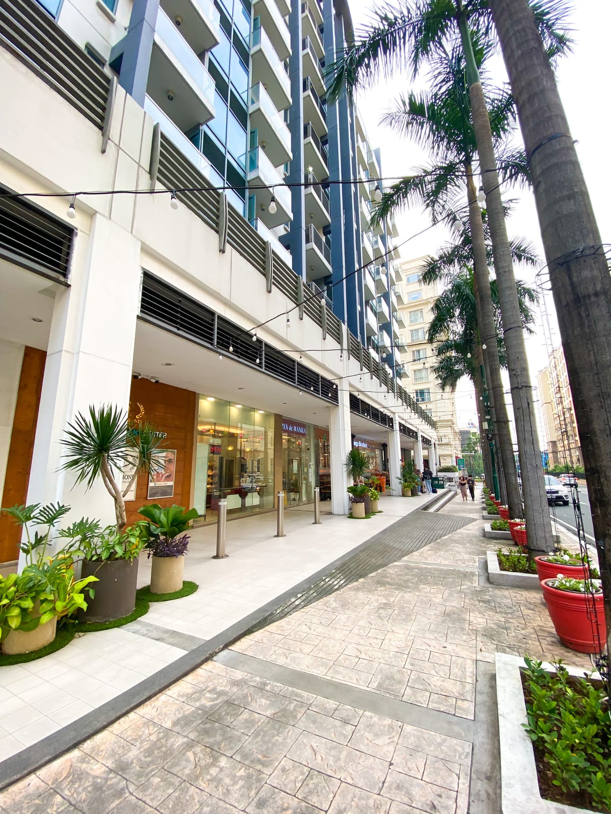Lovely Apartment Unit w/free wifi & netflix across Naia T3 airport — 2