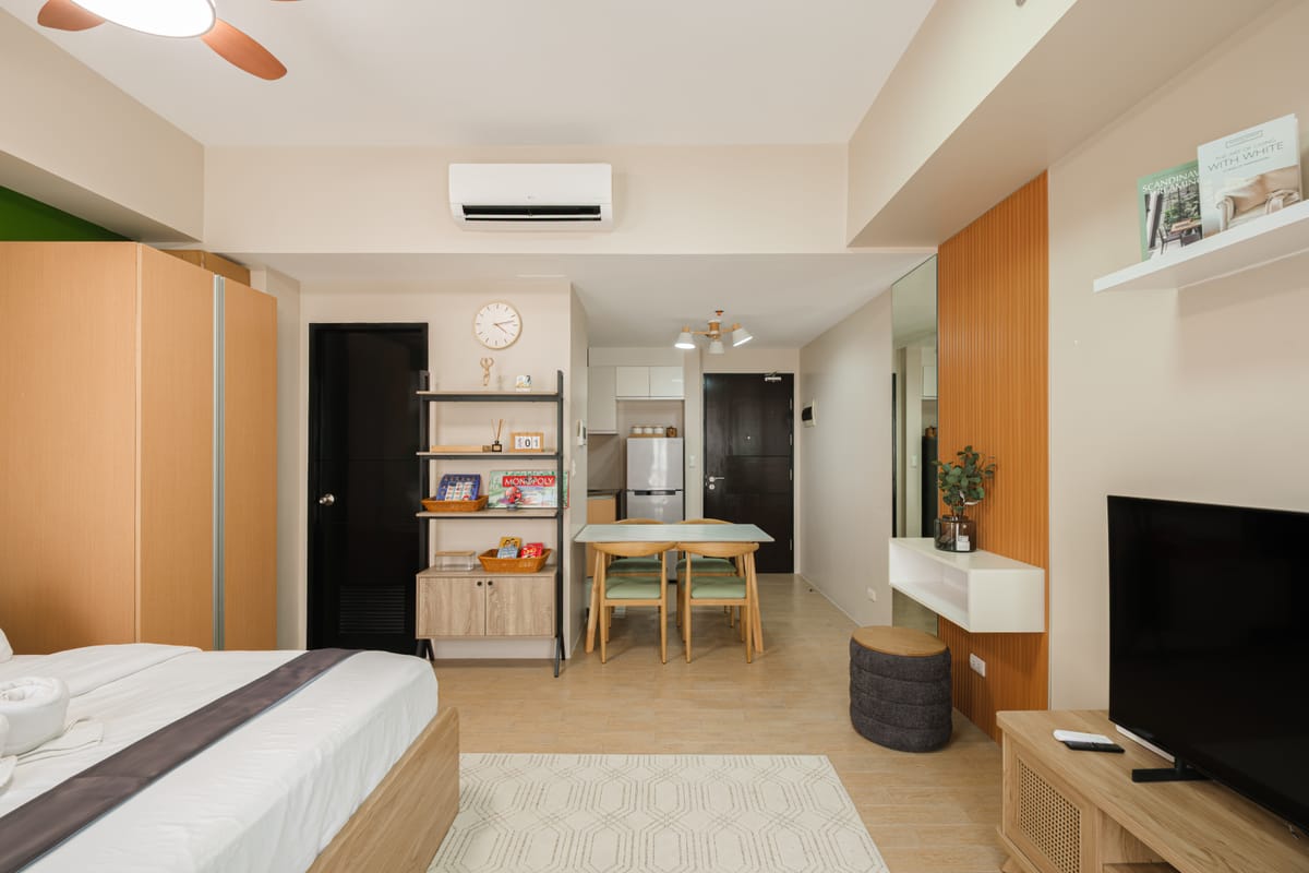 Ocuna Suite Staycation near NAIA Airport — 2