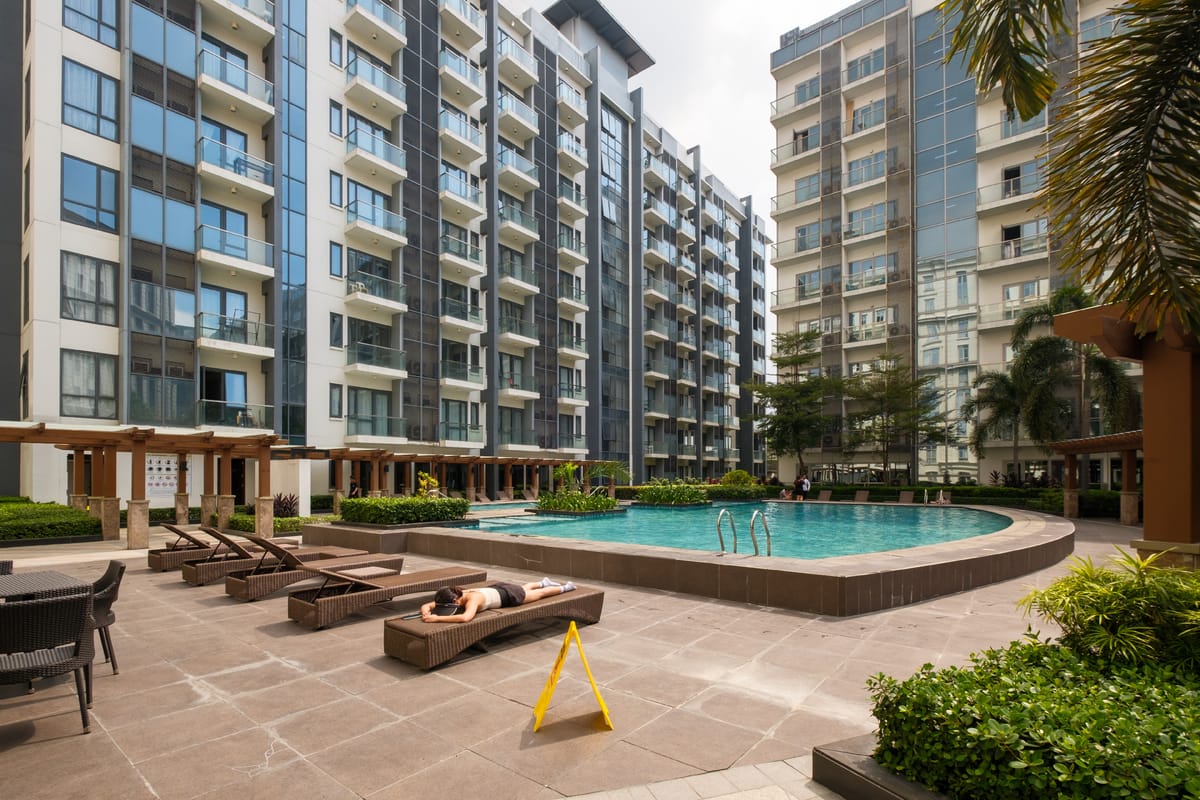 Ocuna Suite Staycation near NAIA Airport — 3