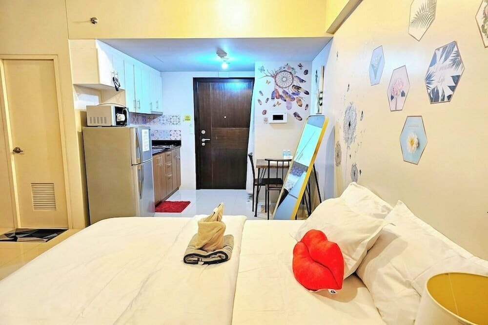 PS LUXURY CONDOTEL — 4