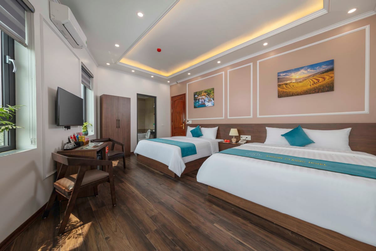 Airport Classic Hotel 2 — 1