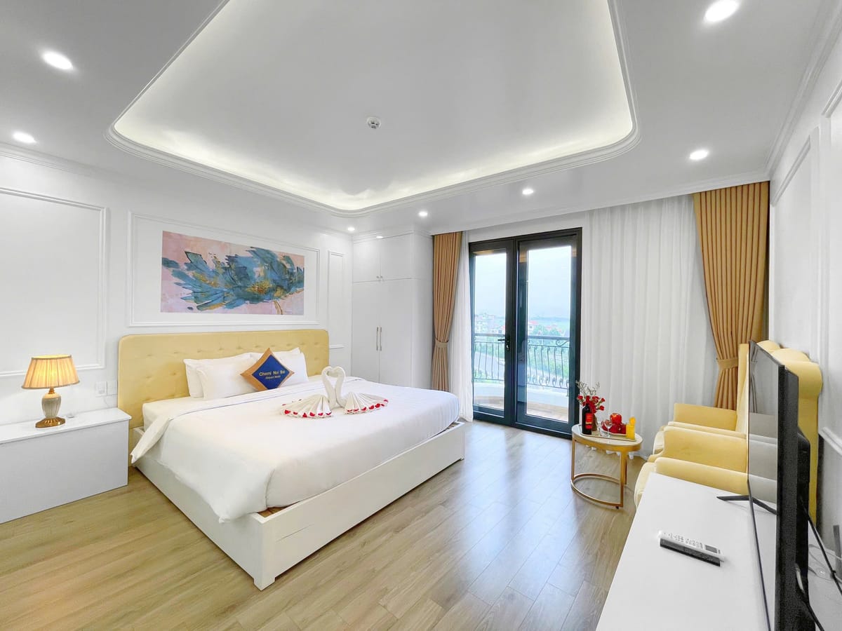 Chemi Noi Bai Airport Hotel — 1