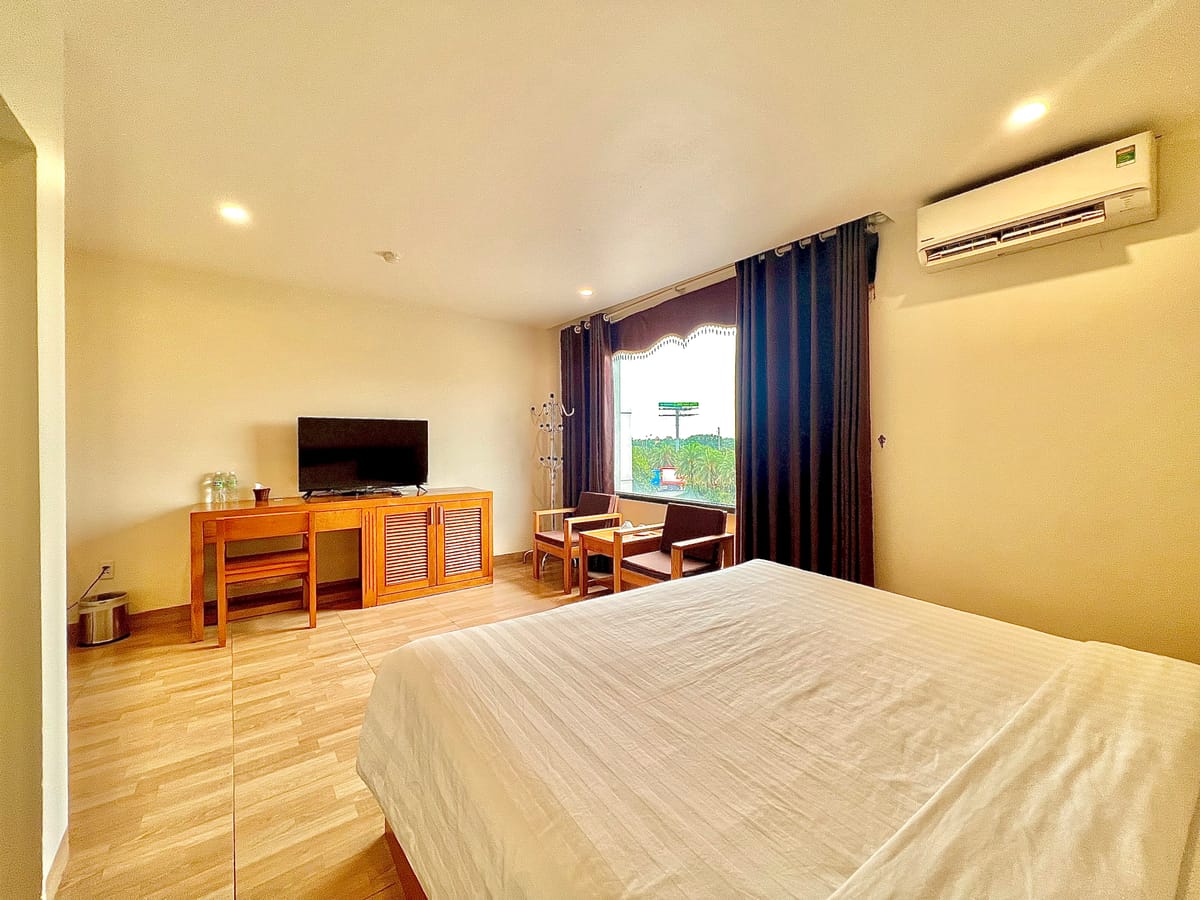 Dragon Airport Hotel — 1