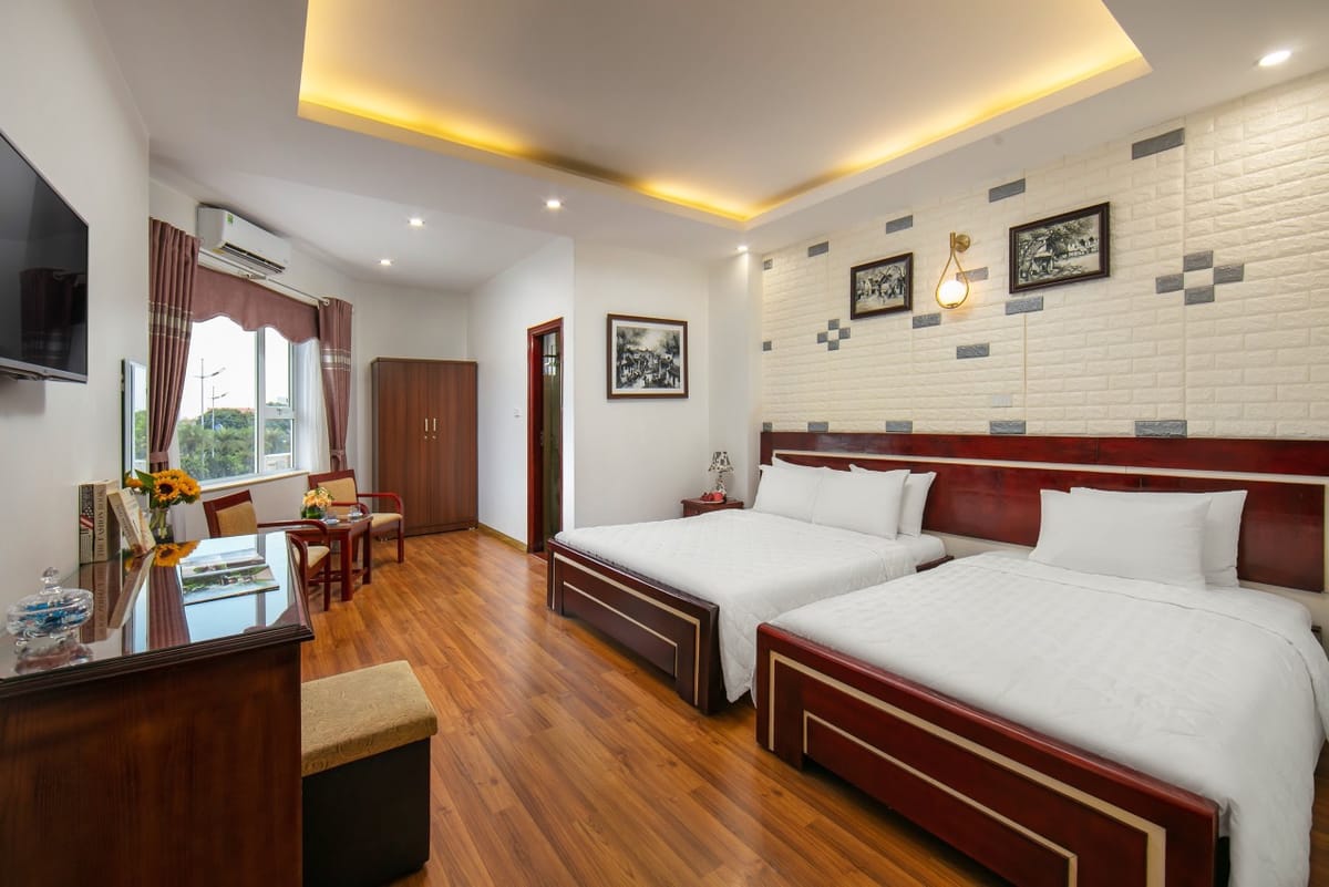 New Airport Hotel — 1