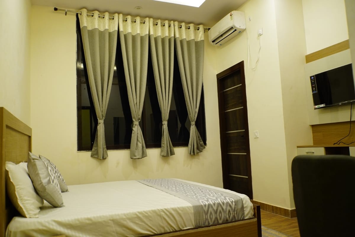 Bliss Hotel — 5