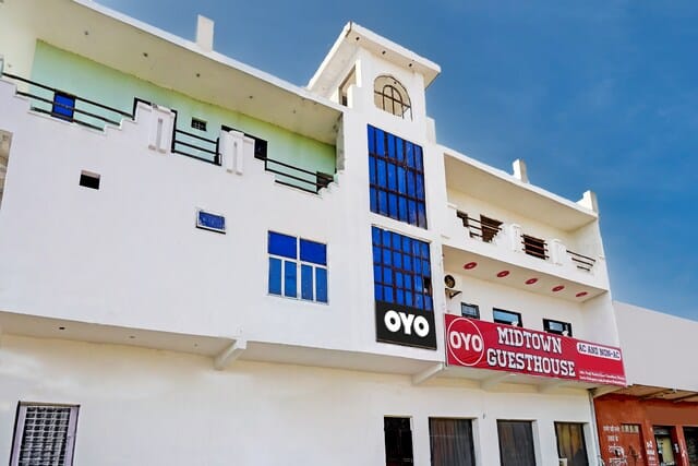 OYO Flagship Midtown Guesthouse — 3