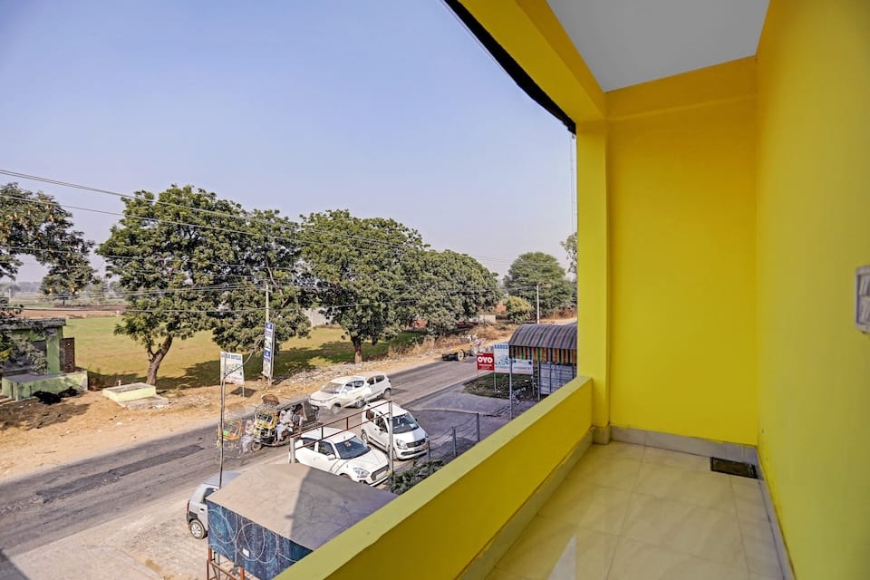 OYO Flagship Solanki Hotel And Restaurant