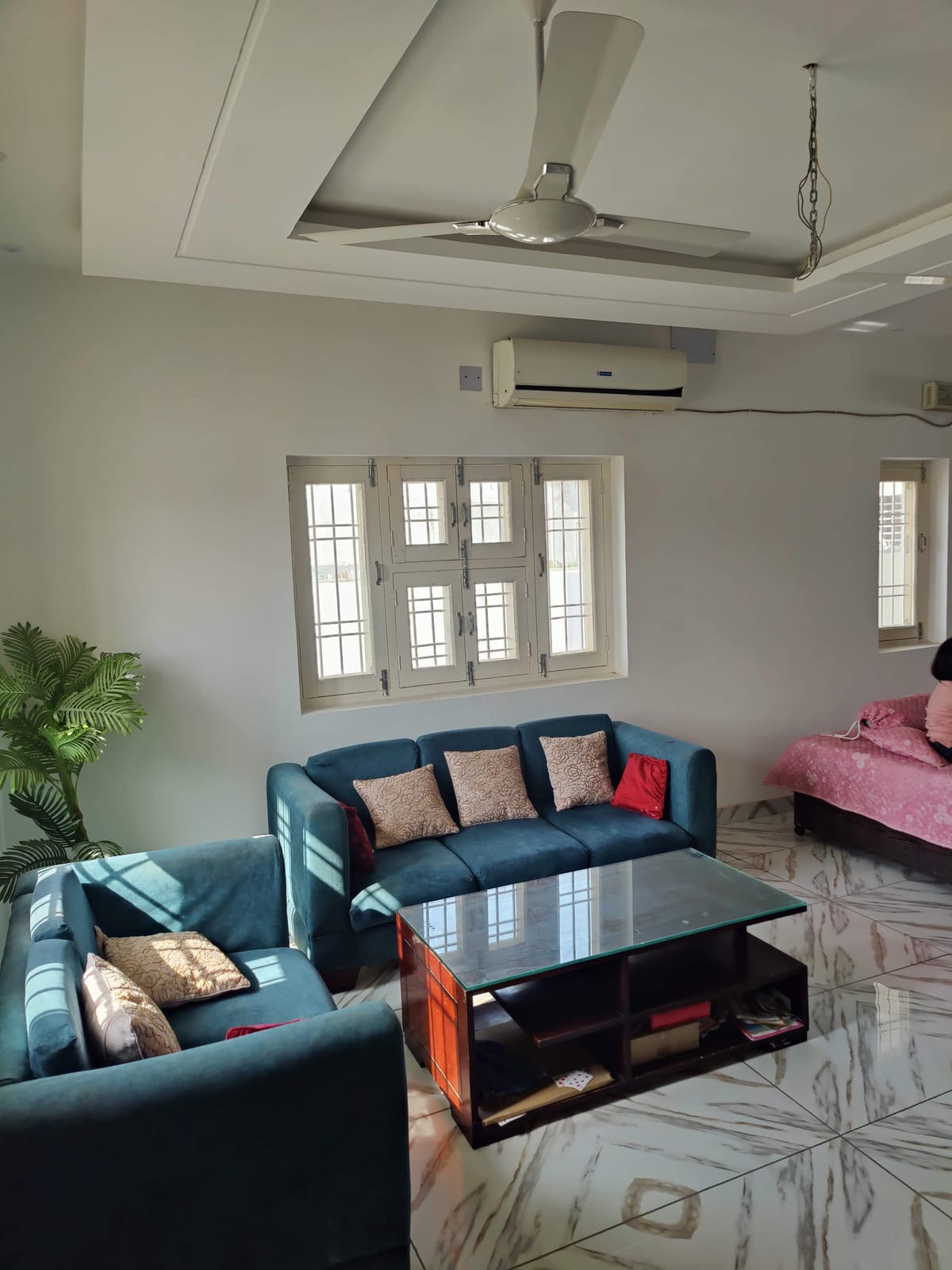 The Juniper Nest - Modern 3bhk Pool Villa — 3