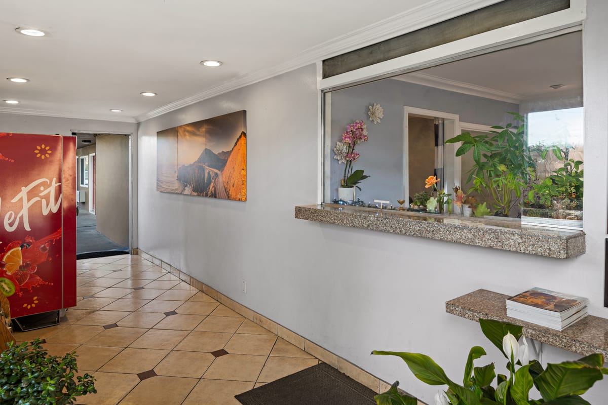 Bay Breeze Inn — 2