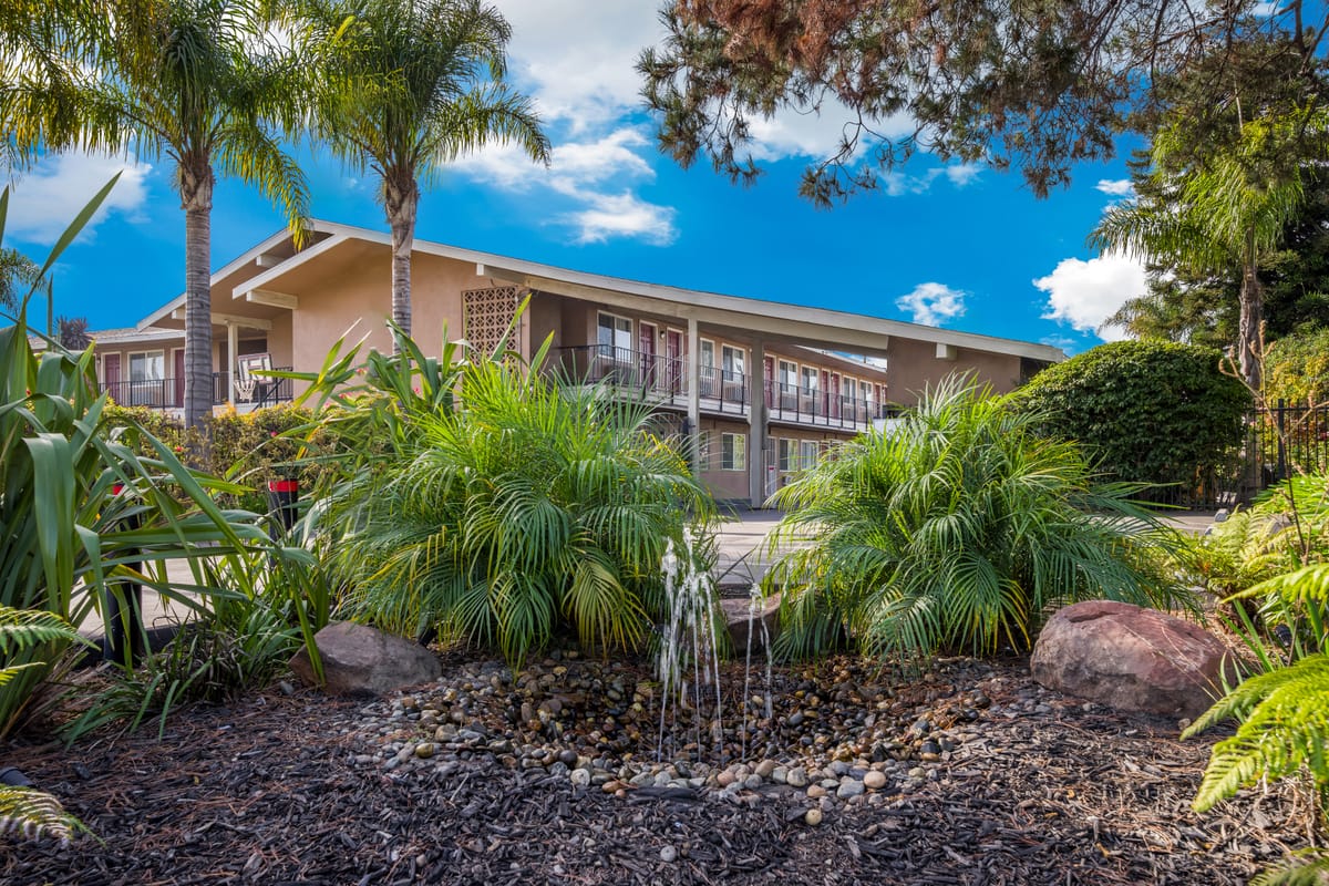 Bay Breeze Inn — 4