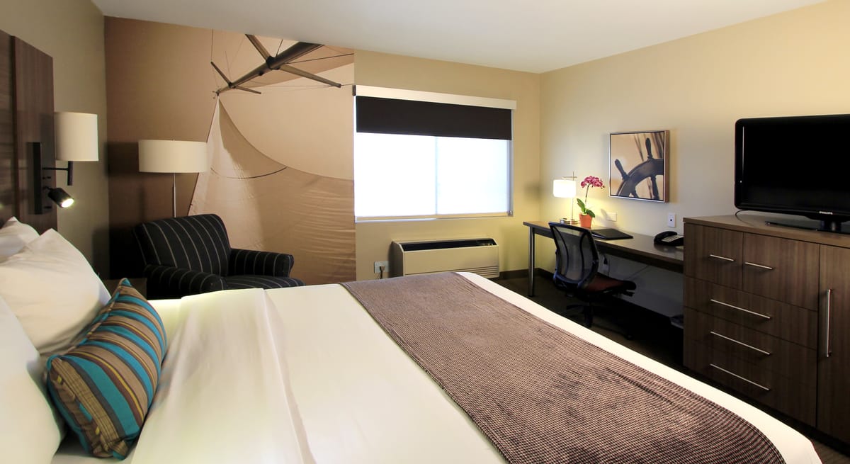 Executive Inn & Suites Hotel of Oakland, CA — 2
