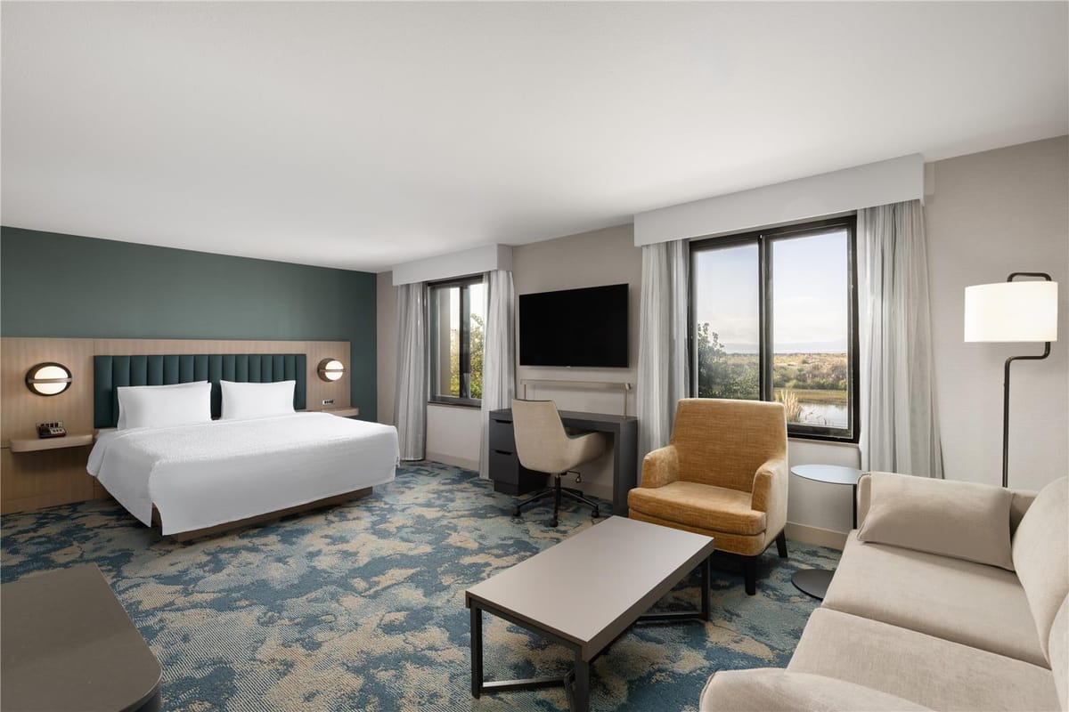 Hampton Inn & Suites Oakland Airport-Alameda — 1
