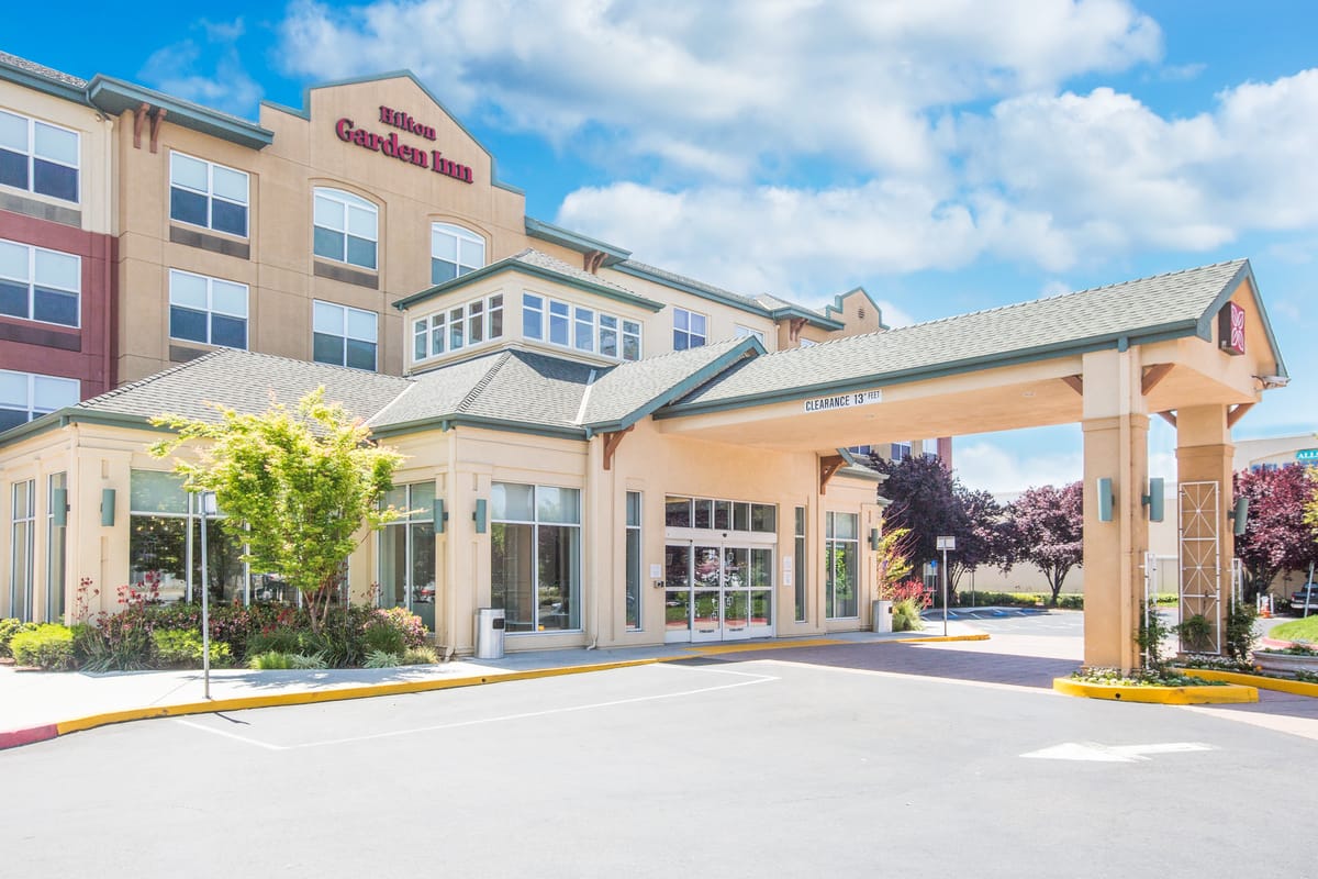 Hilton Garden Inn Oakland/San Leandro — 1