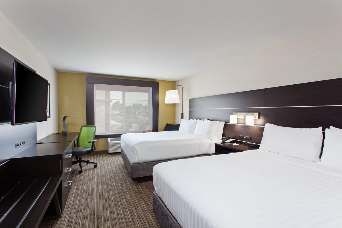 Holiday Inn Express & Suites Oakland-Airport by IHG — 2