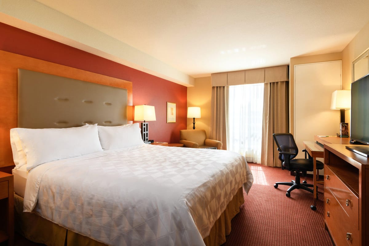 Holiday Inn & Suites Oakland - Airport by IHG — 2