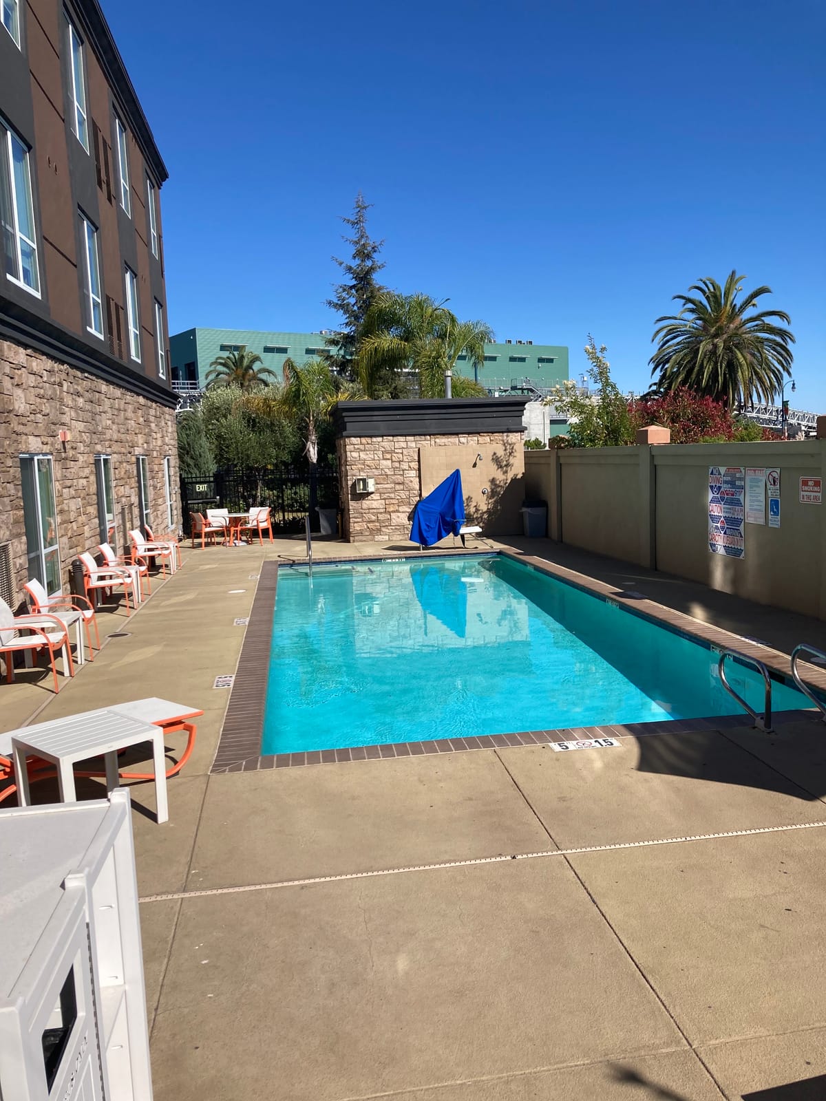 Holiday Inn & Suites Oakland - Airport by IHG — 5