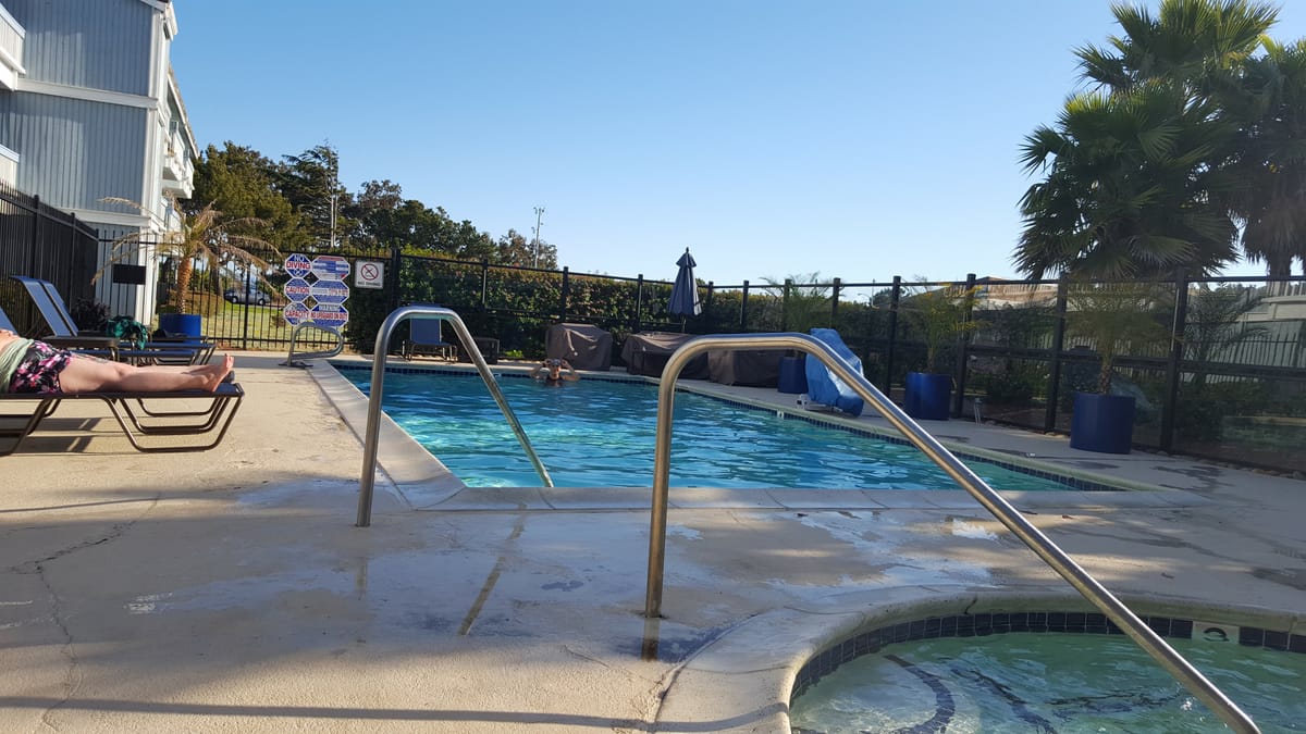 The Marina Inn on San Francisco Bay — 3