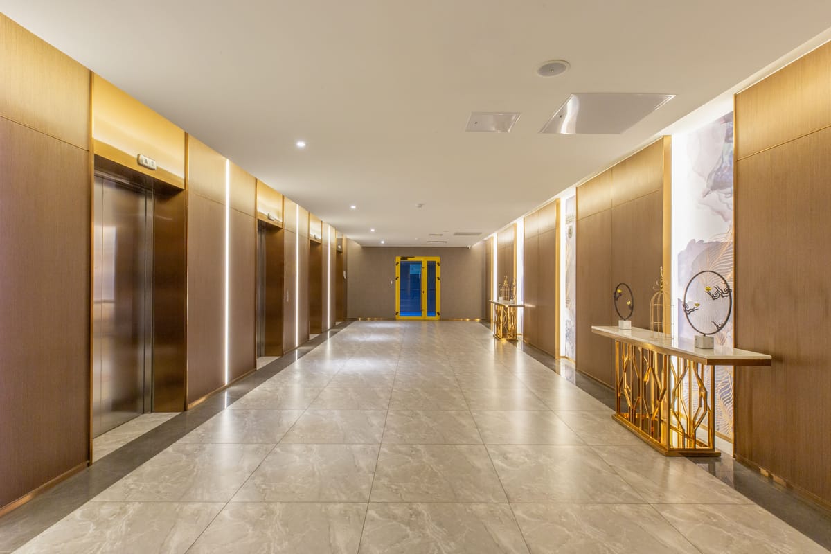 Food City Hotel — 1