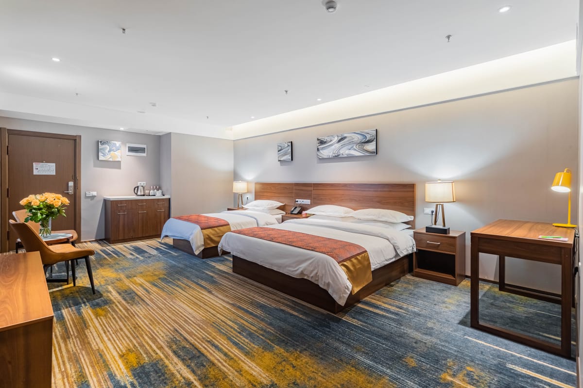 Food City Hotel — 2