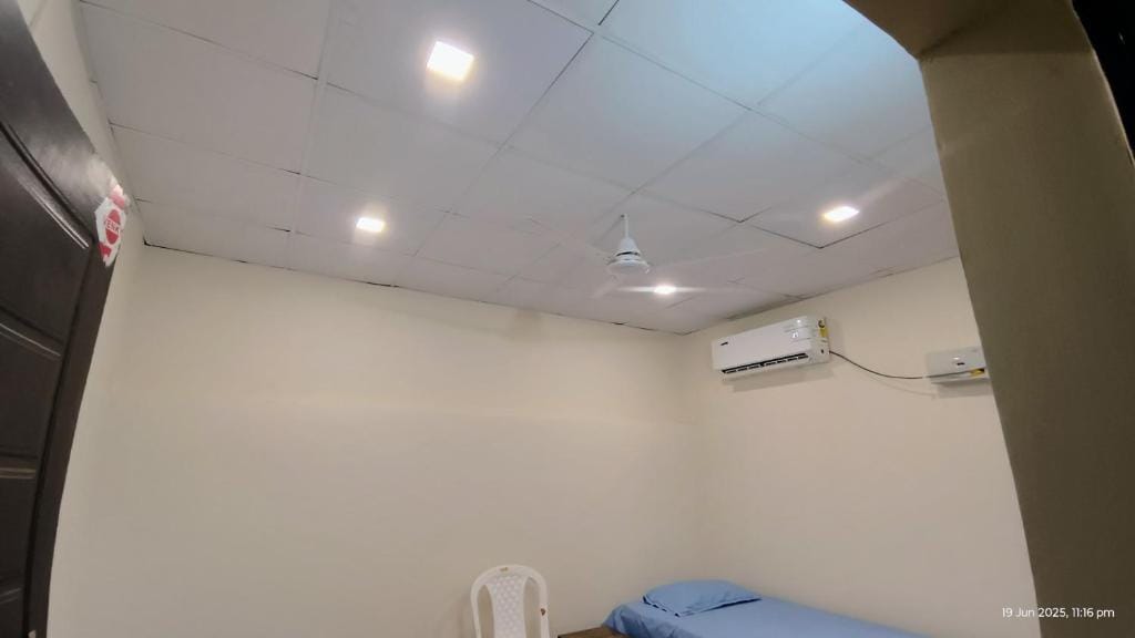 Homestay Near Airport for Sangam - Family Room with Private Bathroom — 4
