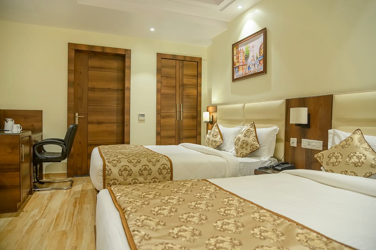 Hotel Hira Inn — 2