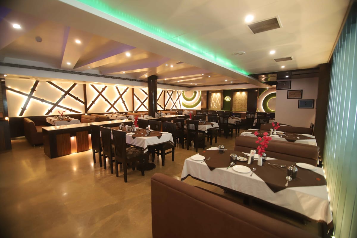 Hotel Ravisha Continental — 2