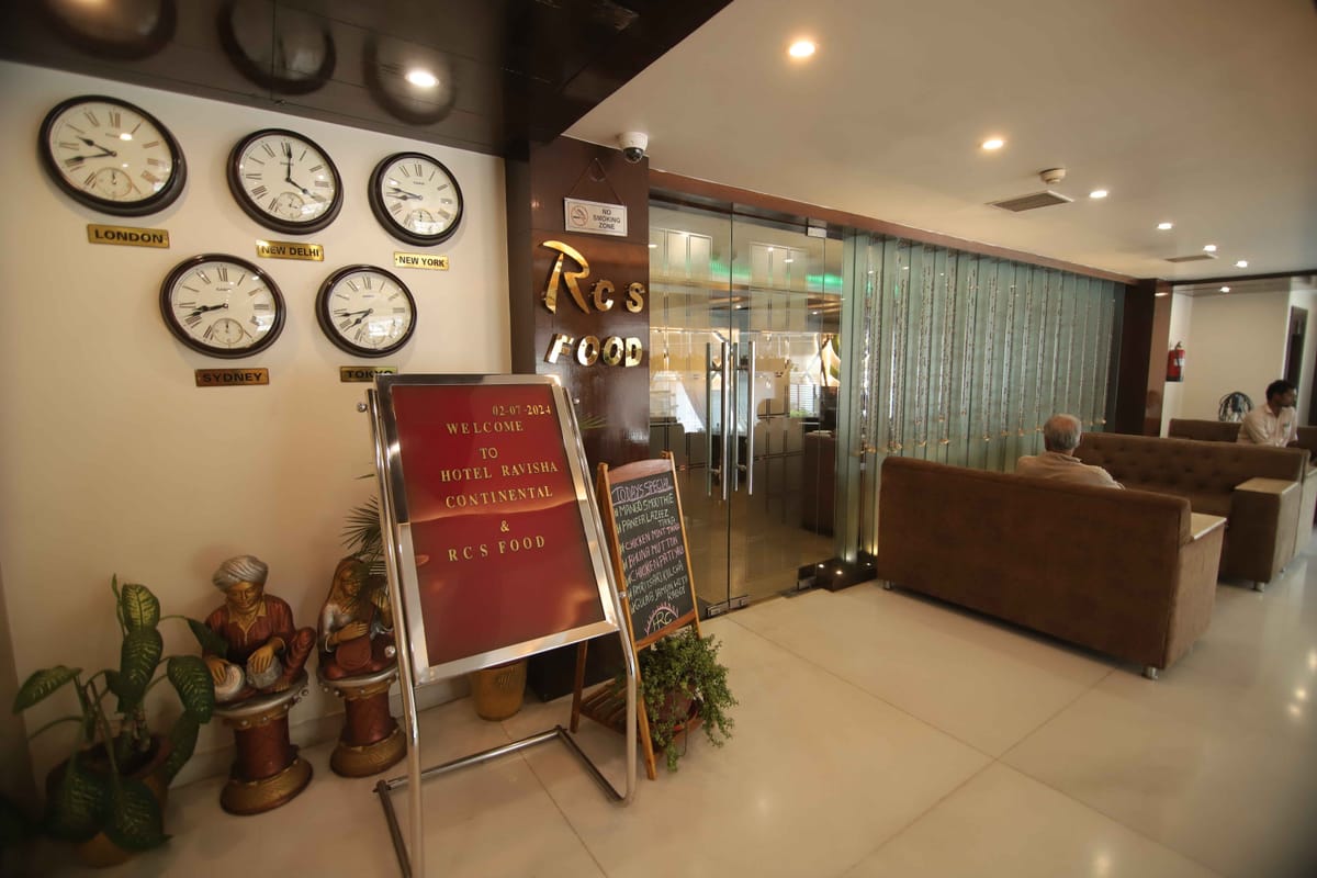 Hotel Ravisha Continental — 5