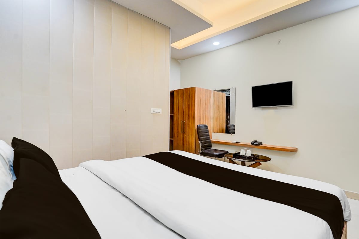 OYO Hotel O Subedarganj Railway Junction Formerly Krishna Inn — 3