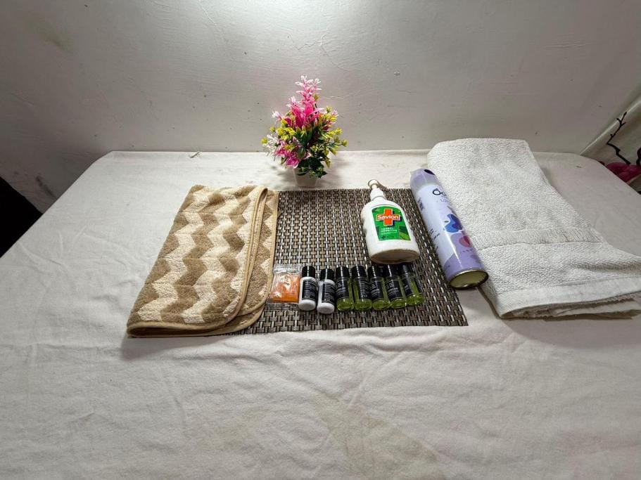 Prayag villa - King Room with Garden View — 5